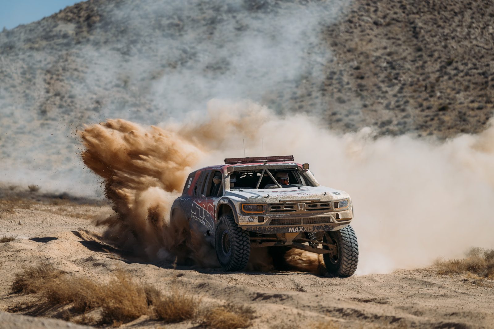 Trophy truck race
